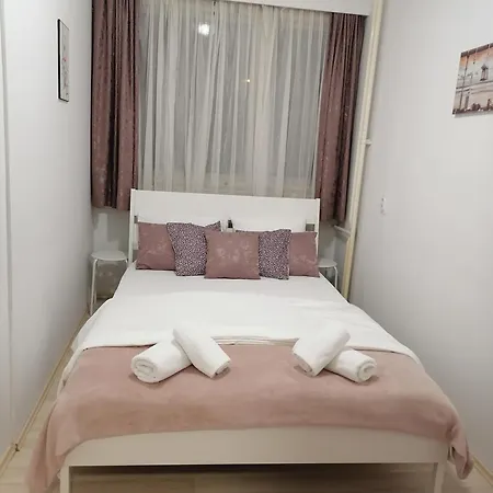 Astra M Apartment